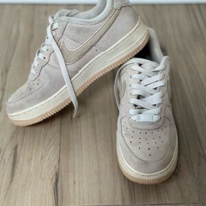Beige Nike Air Sneakers, size :US 6